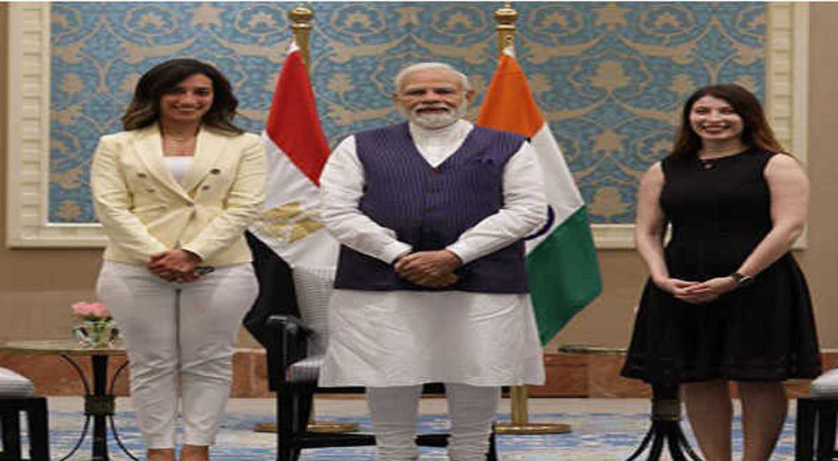 पीएम मोदी ने की योग गुरुओं से मुलाकात